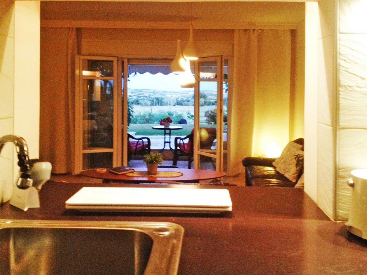 Lovely Apartm.Near Airport Kardia ภายนอก รูปภาพ