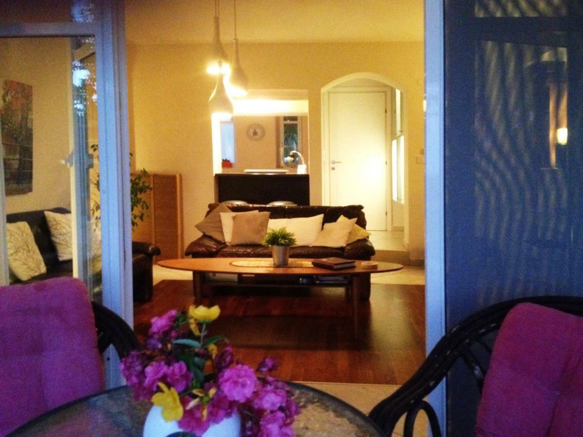 Lovely Apartm.Near Airport Kardia ภายนอก รูปภาพ